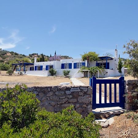 Aroura Homes 4Br Beachfront Villa Spétses Eksteriør billede