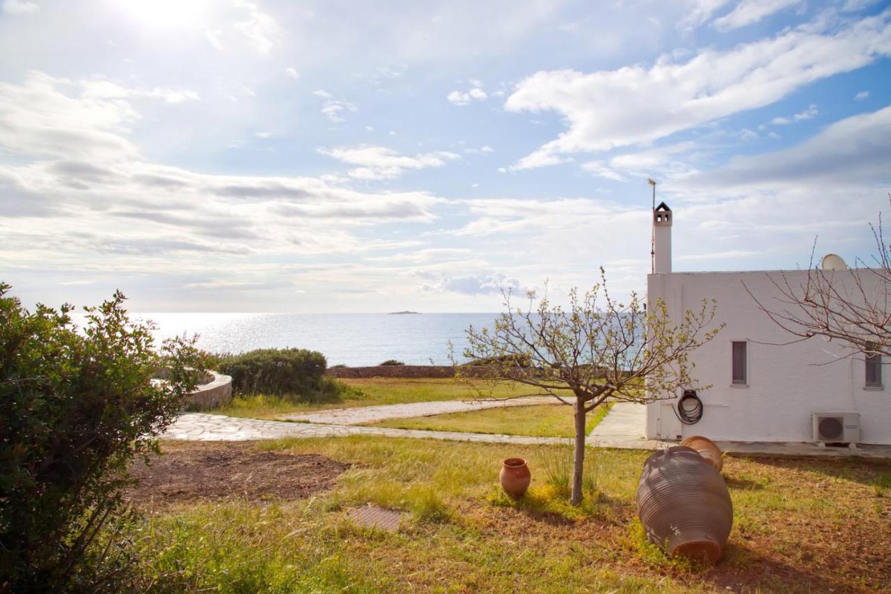 Aroura Homes 4Br Beachfront Villa Spétses Eksteriør billede