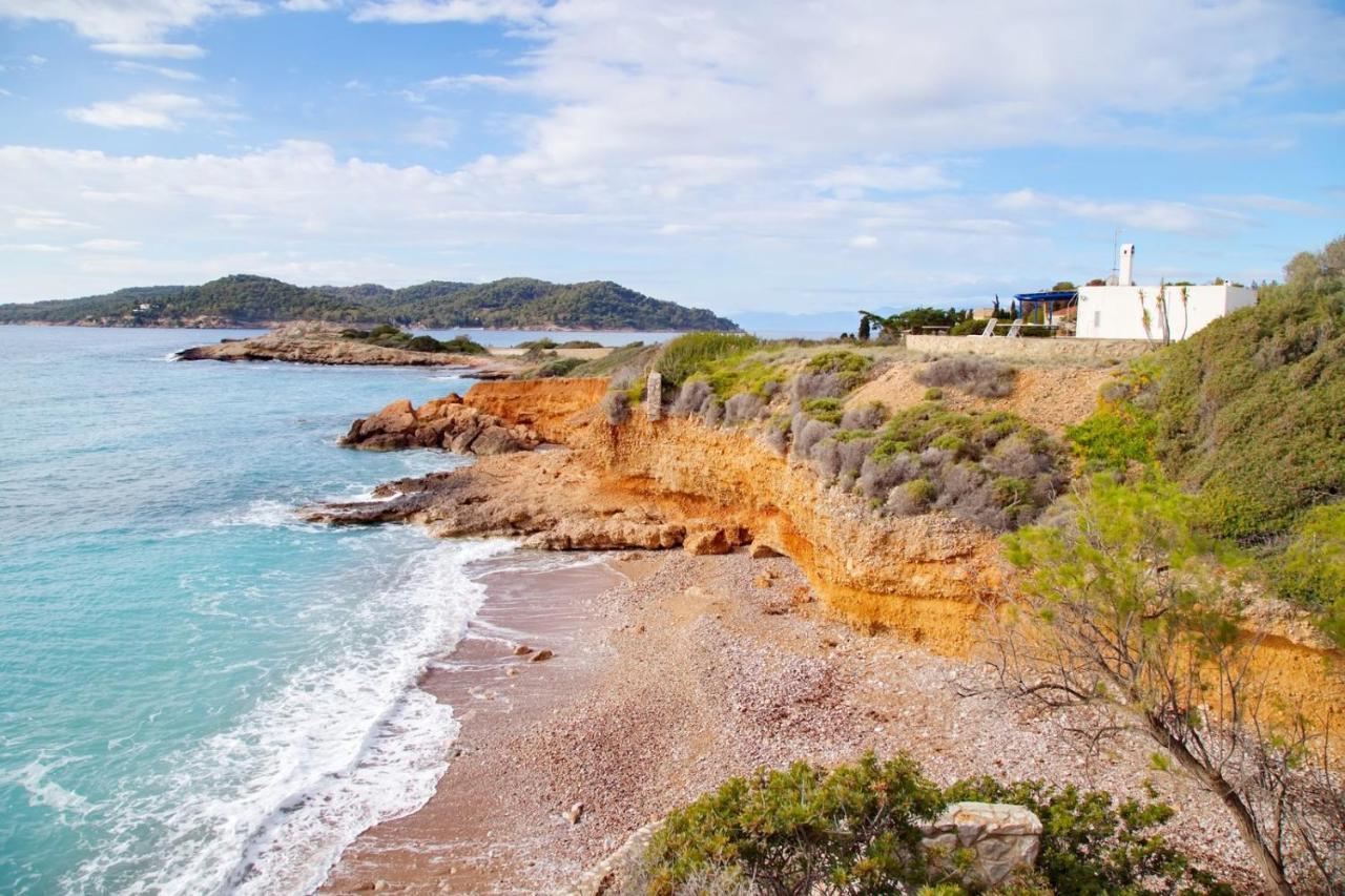 Aroura Homes 4Br Beachfront Villa Spétses Eksteriør billede