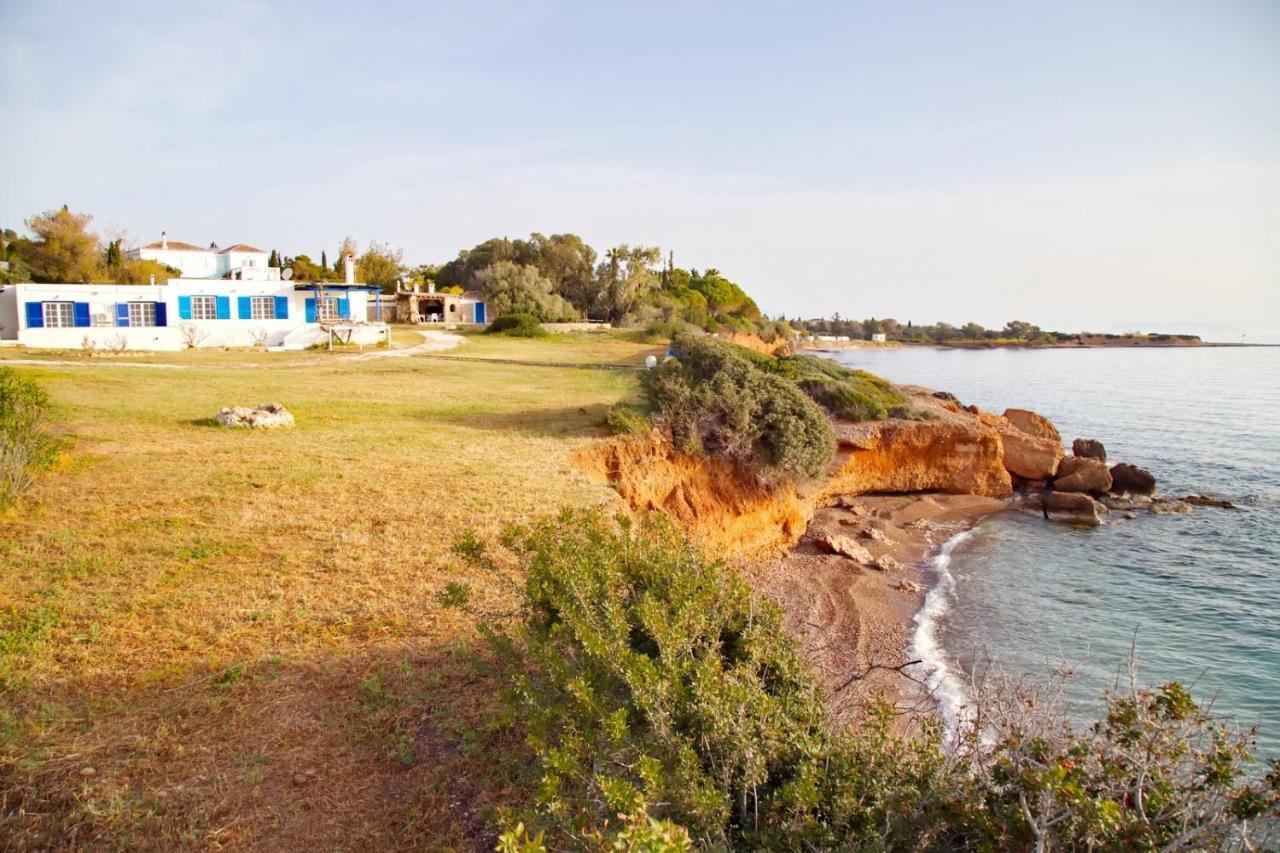 Aroura Homes 4Br Beachfront Villa Spétses Eksteriør billede
