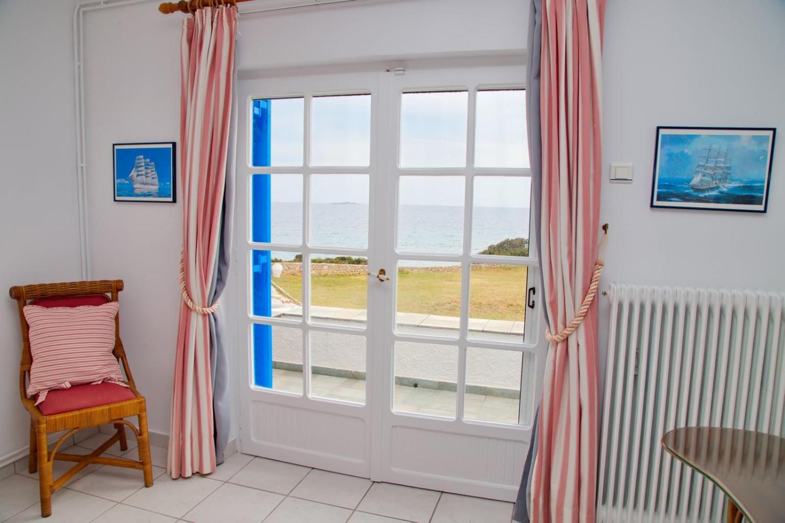Aroura Homes 4Br Beachfront Villa Spétses Eksteriør billede