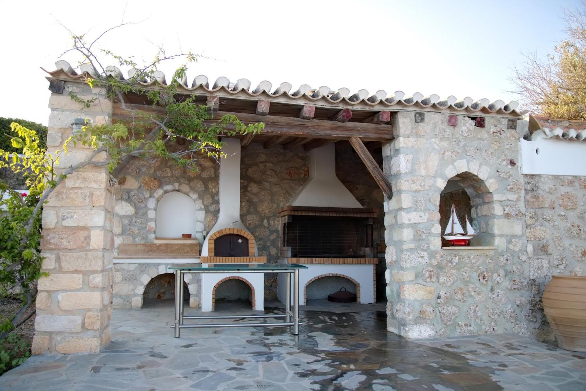 Aroura Homes 4Br Beachfront Villa Spétses Eksteriør billede
